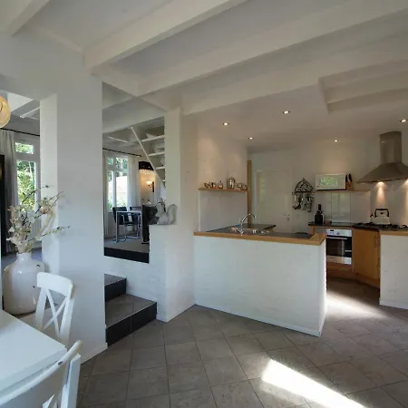 Comfortable House With A Dishwasher At The Bedafse Bergen Villa