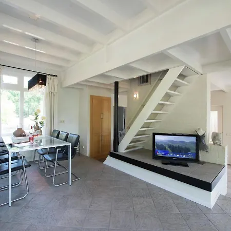 Comfortable House With A Dishwasher At The Bedafse Bergen Villa