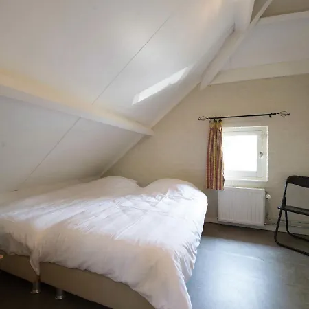 Comfortable House With A Dishwasher At The Bedafse Bergen *