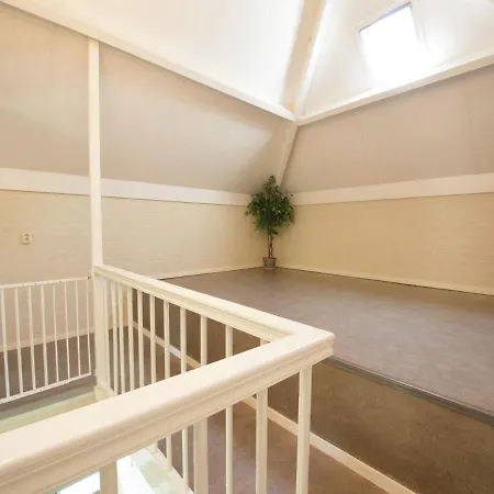Comfortable House With A Dishwasher At The Bedafse Bergen Villa